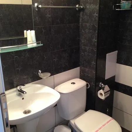 Hotell Hypnotic Complex 2*