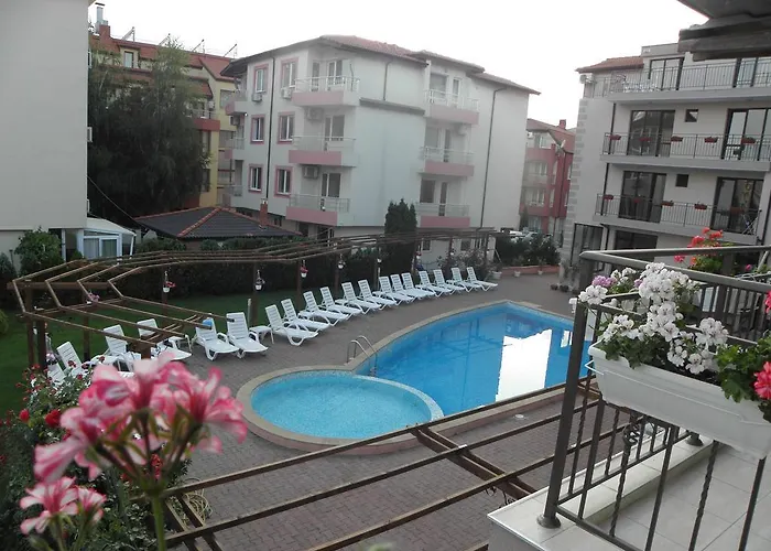 Готель Hypnotic Complex 2*