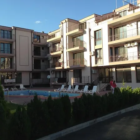 Hypnotic Complex Несебър