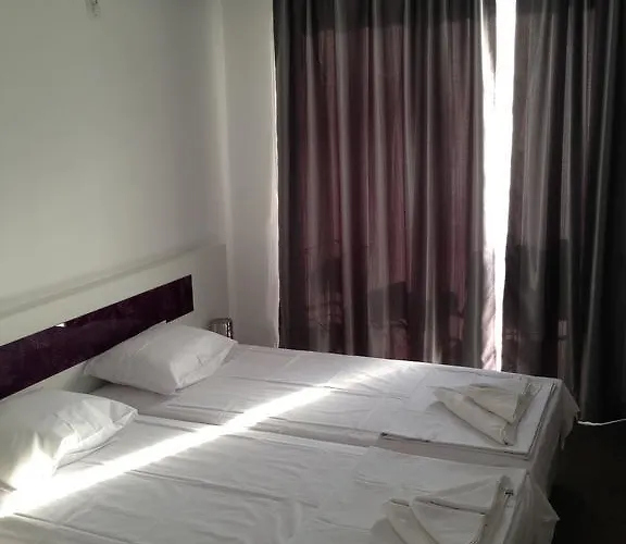 Hotel Hypnotic Complex 2*